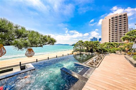 An exclusive paradise within the city. .